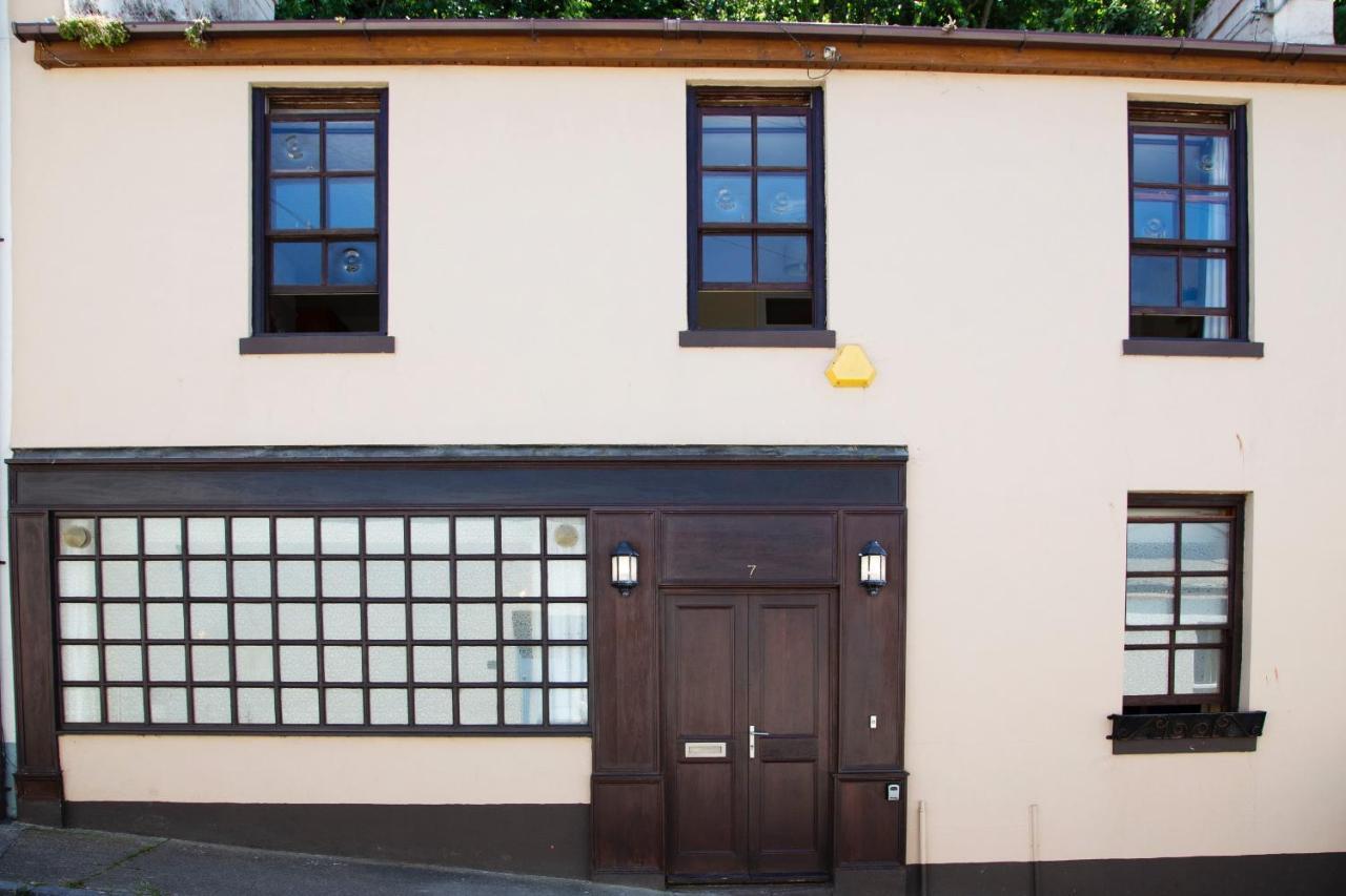 Cosy Open Plan Harbourside Inn With Superking Beds, Wood Burning Stove And Bar Torquay Exterior photo